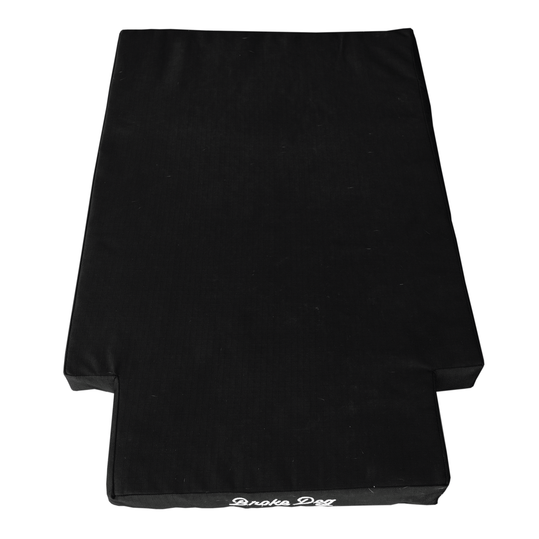 Broke Dog Venture Pro Kennel Pad in black, designed for comfort and durability in Gunner Kennels.