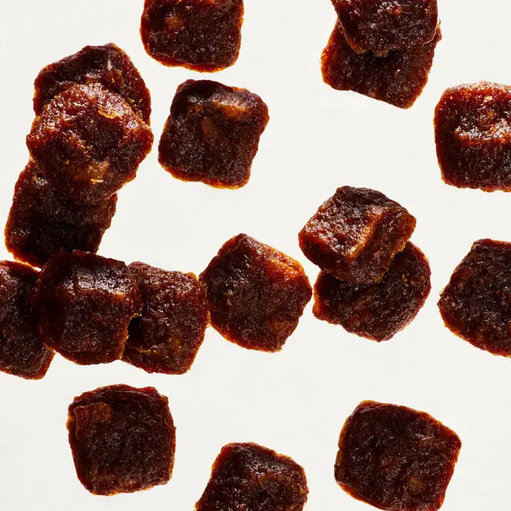 Skin + Coat Chews Skin & Coat Supplement For Dogs in bite-sized chewy pieces for healthy skin and fur.